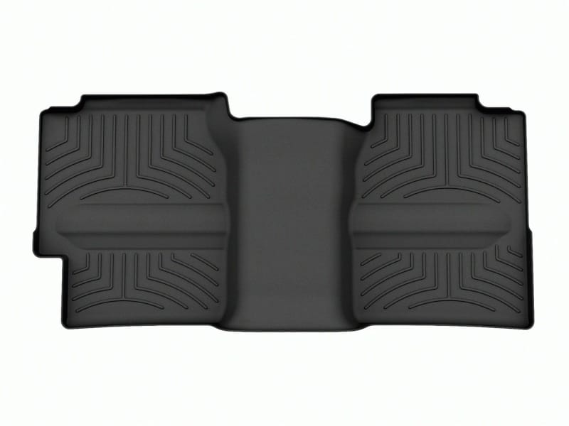WeatherTech 99-06 Chevrolet Silverado 1500 Ext. Cab (w/Carpeted Floor) Rear FloorLiner HP - Black