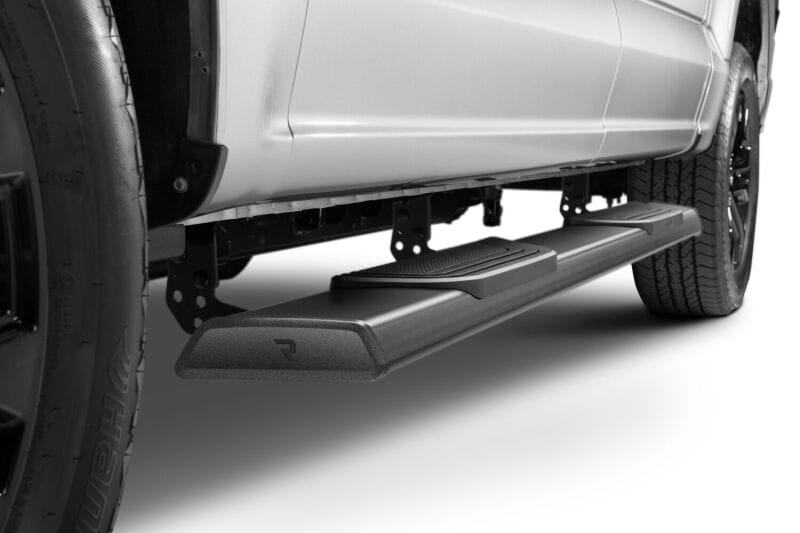 RealTruck 15-26 Ford F150 / 17-26 Ford F250/F350 SD Crew Cab Traxio 5in Nerf Bars - Textured Black