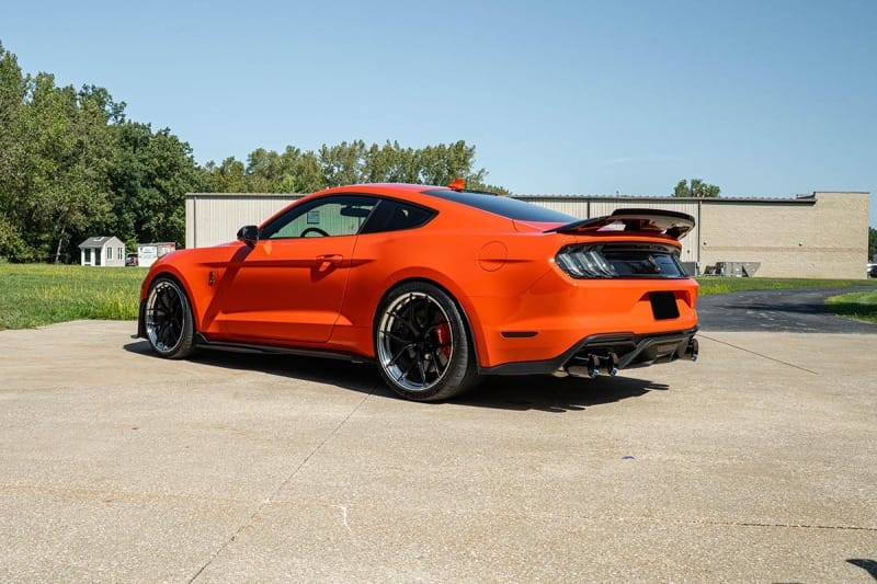 Corsa 20-22 Ford Mustang GT500 3.0in Dual Rear Exit Catback w/ Twin 5.0in Blk Straight Cut Pro Tips
