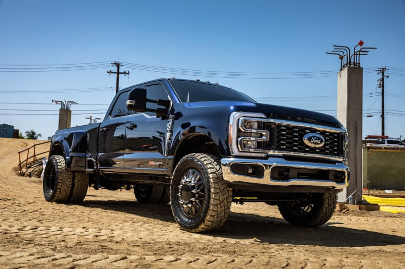 ICON 23 Ford F250/F350 Gas 2.5in Stage 3 Suspension System