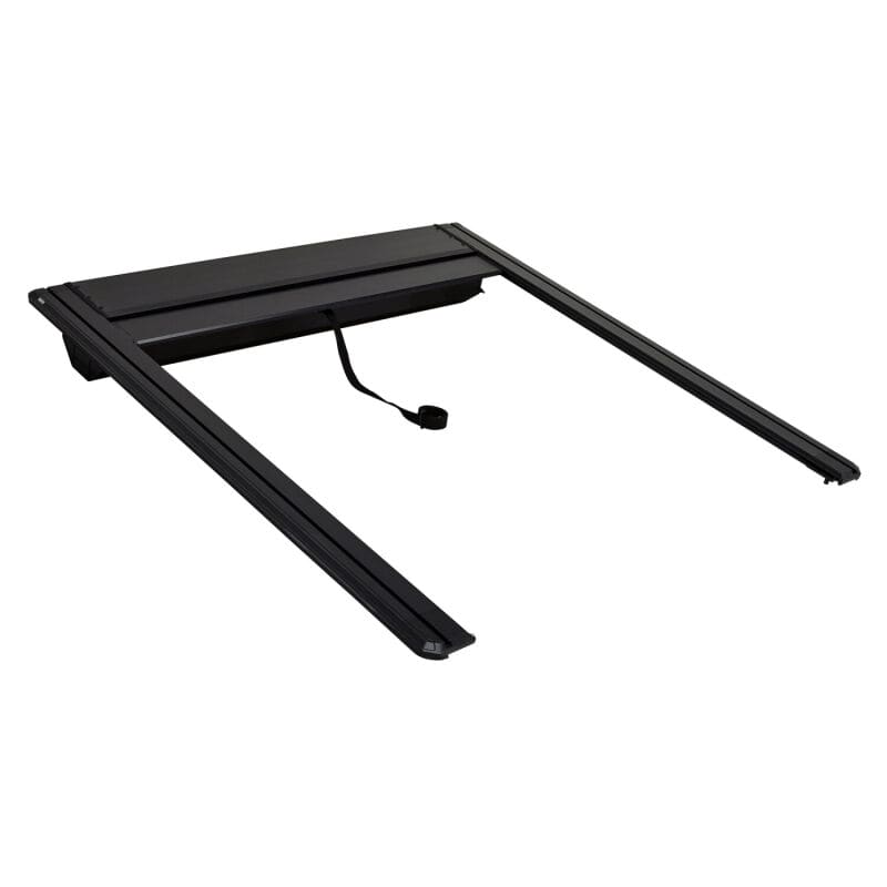 Westin 19-26 GM Silverado/Sierra 1500 5ft 8in Bed Manual Retractable Tonneau Cover - Black