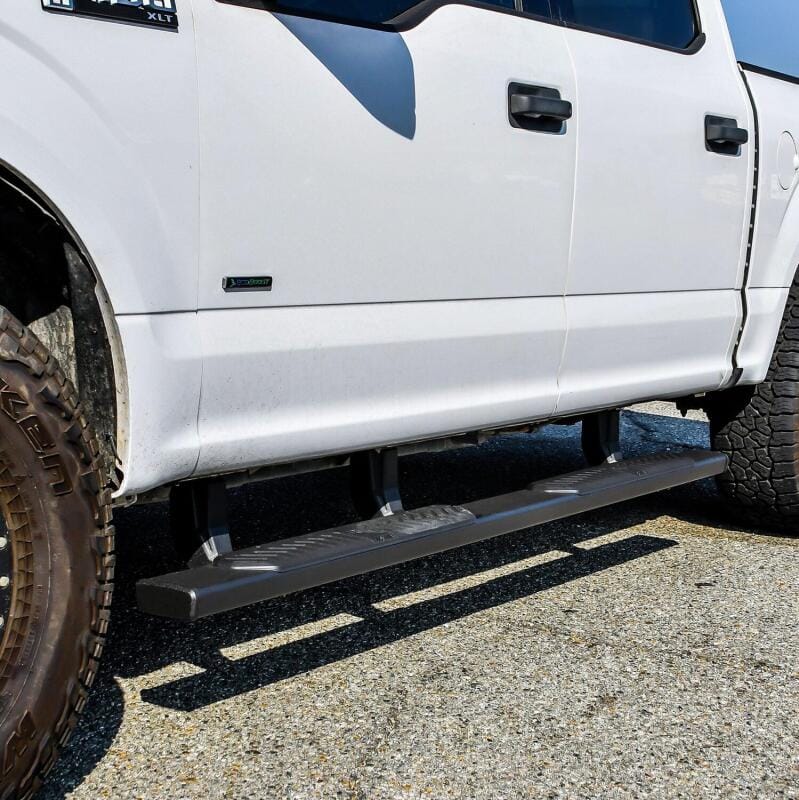 Westin Ram 15-26 Ford F-150 / 17-26 Ford F-250 & F350 Crew Cab R5 XD Nerf Step Bars - Black