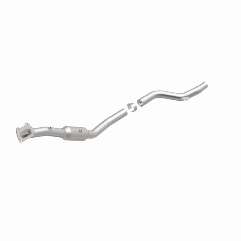 MagnaFlow Right Side Direct Fit Catalytic Converter 15-17 Chrysler 300 3.6L (4-Bolt Flange)