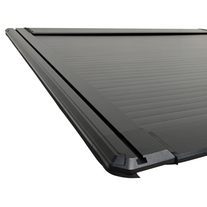 Westin 19-26 Ram 1500 (New Body)(Excl. RamBox) 5ft 7in Bed Manual Retractable Tonneau Cover - Black
