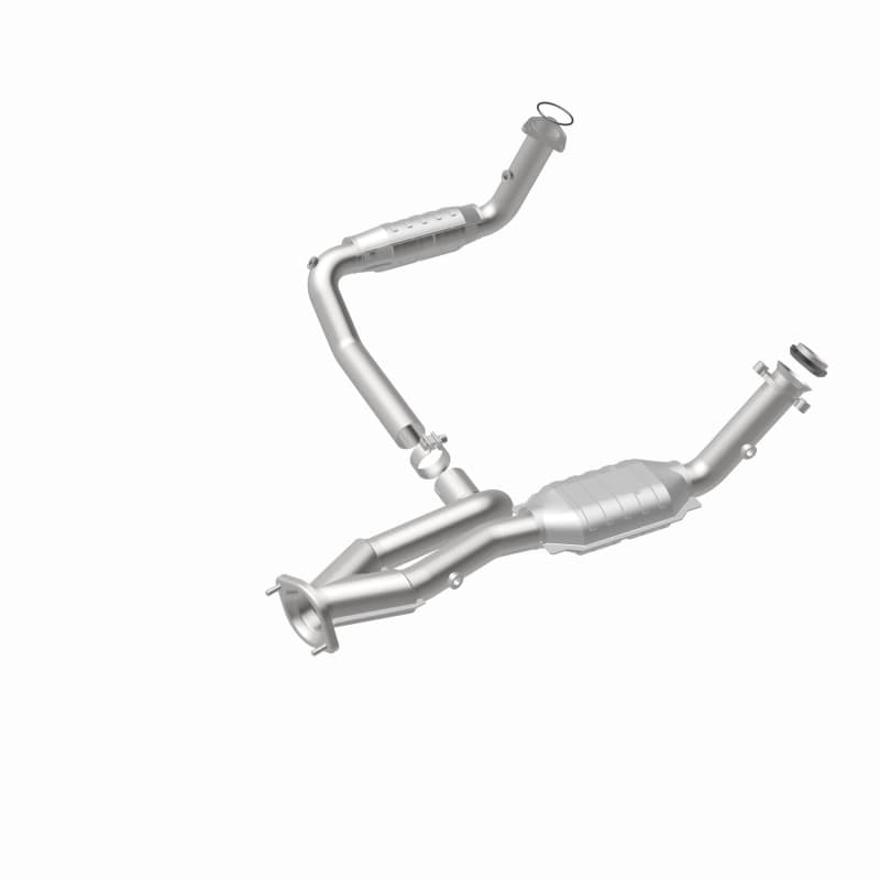 MagnaFlow DF Cat. Conv 02-06 Cadillac Truck. 8 5.3L Dual Conv. Y-Pipe Assy 2wd/Chevy Truck 99-07