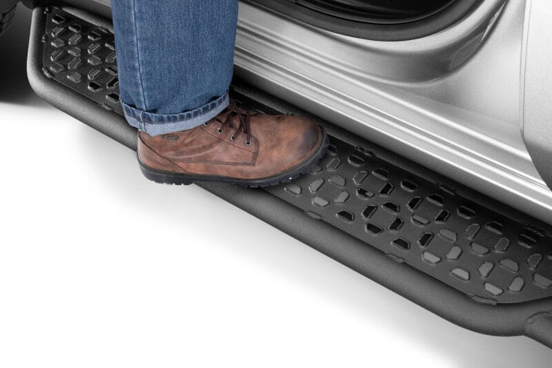 RealTruck 19-26 Chevy Silverado/GMC Sierra 1500 Crew Cab Growler Sport Running Boards - Tex. Black