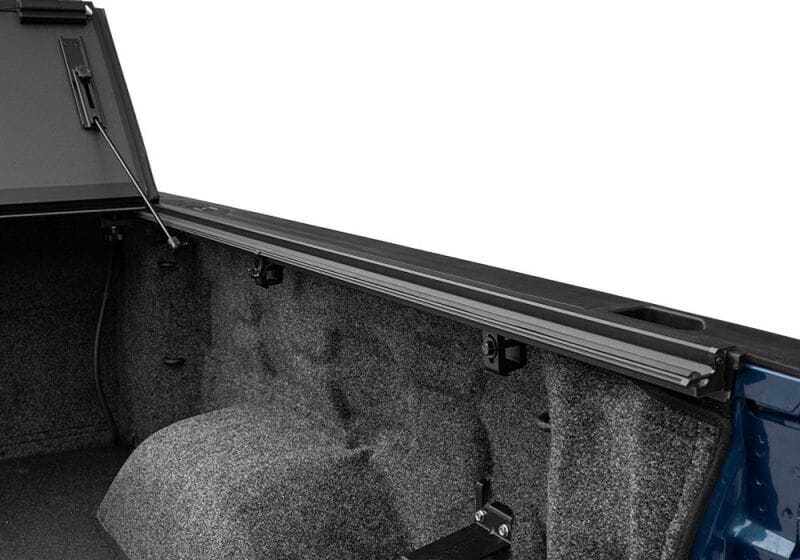 BAK 19-20 Chevy Silverado 1500 (New Body Style) 8ft Bed BAKFlip MX4 Matte Finish