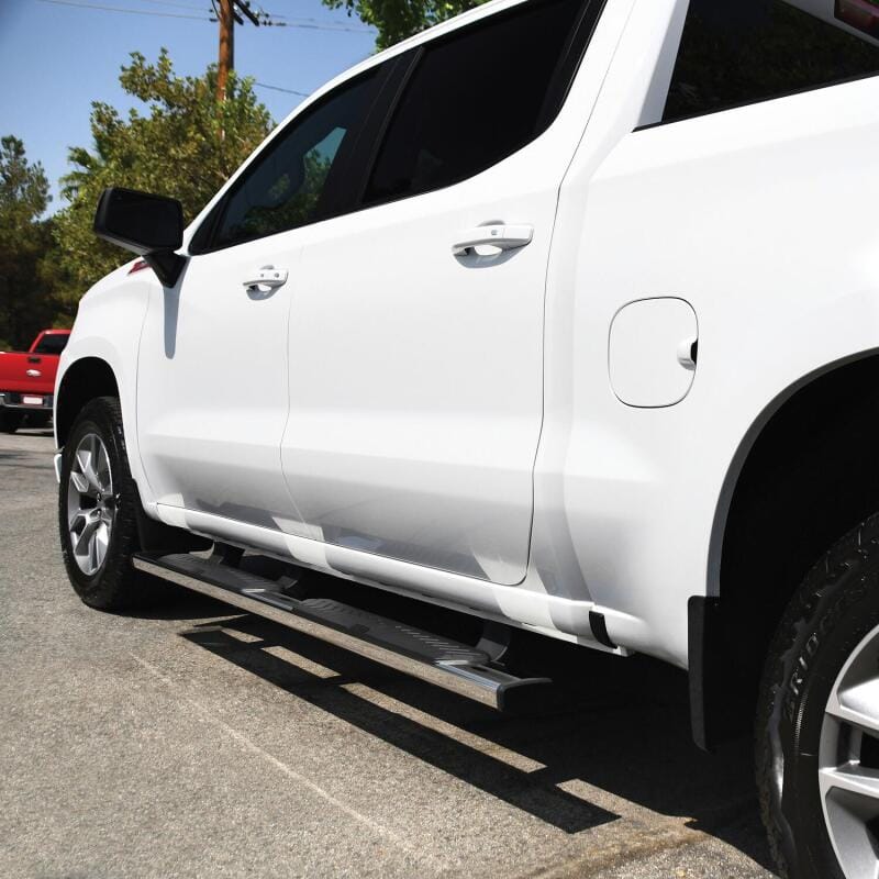 Westin 2019-2026 Chevrolet Silverado/Sierra 1500 Crew Cab R5 Nerf Step Bars - SS